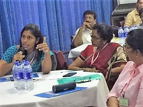 SARE participants discuss ongoing efforts to control rabies in Sri Lanka. (Photo: GARC)