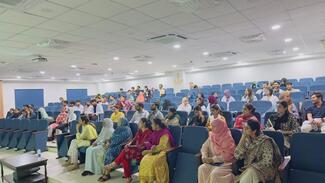 Audience during the session 