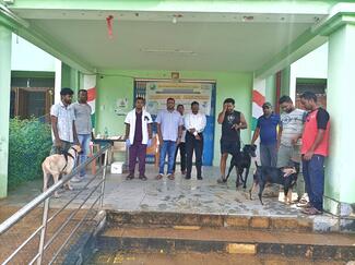 Some local Dog owners who participated in the ARV program 